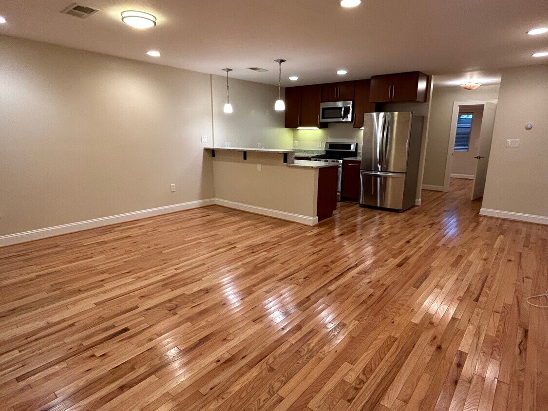 Photo - 3547 10th St NW (Washington, DC)