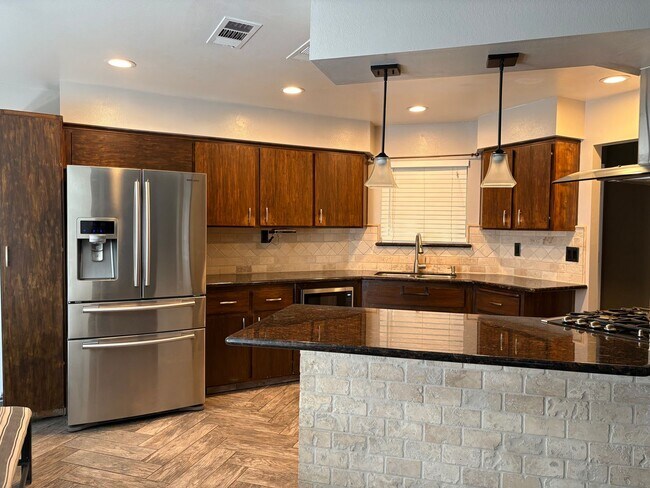 Foto del edificio - 3818 N Cheryl Ave