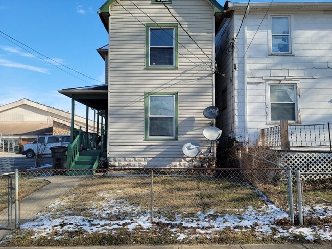 Building Photo - 414 Beech  Street