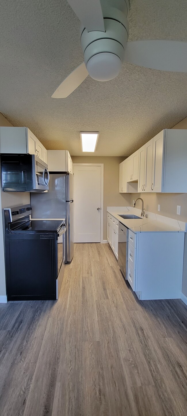 Building Photo - COURTYARD APTS-MUKILTEO