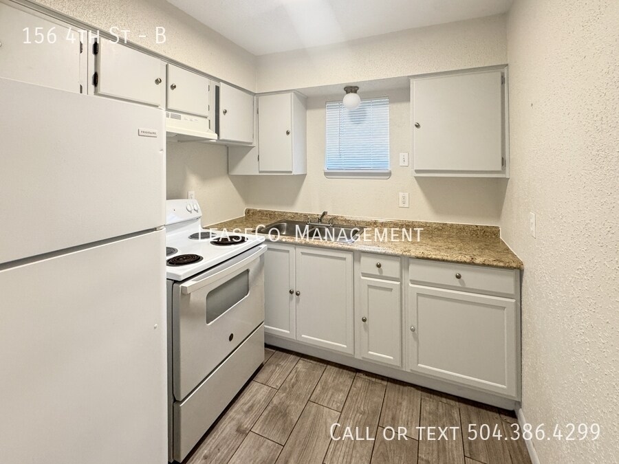 Foto principal - 156 4th St