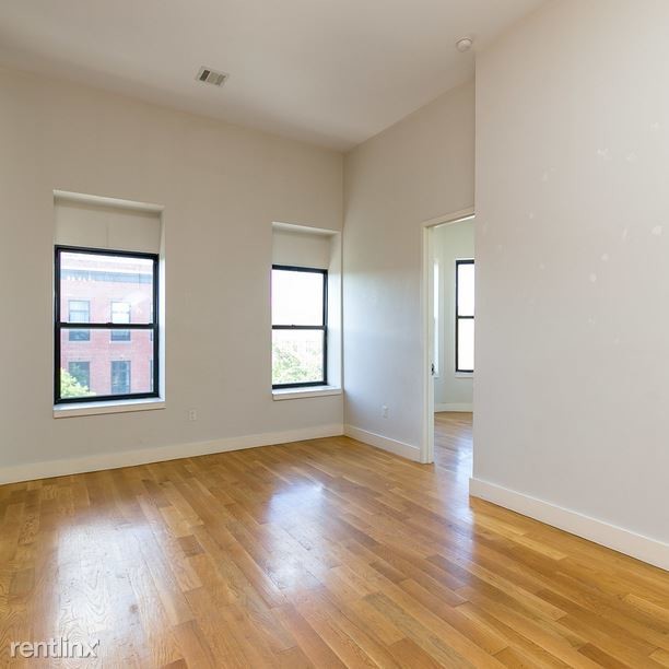 Foto del edificio - 544 Throop Ave