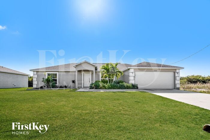 Foto principal - 12201 Helios Ave