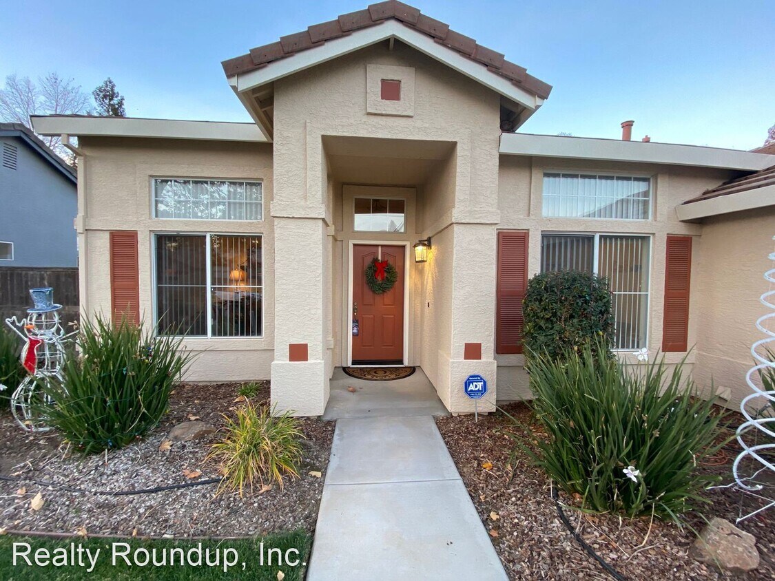 4 br, 2 bath House 9129 Tuxford Ct House Rental in Elk Grove, CA