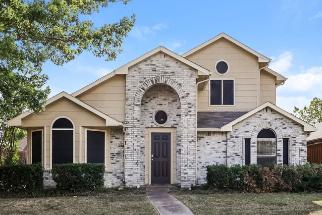 Building Photo - 1705 Cool Springs Dr