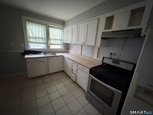 Building Photo - 29 Silver St