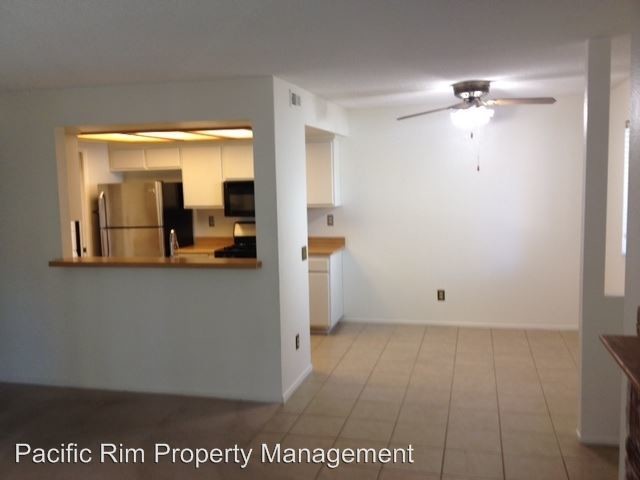 Building Photo - 9479 Fairgrove Ln
