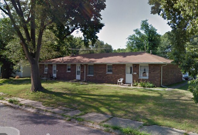 413-417 St. Julian - 224-226 Cooper St