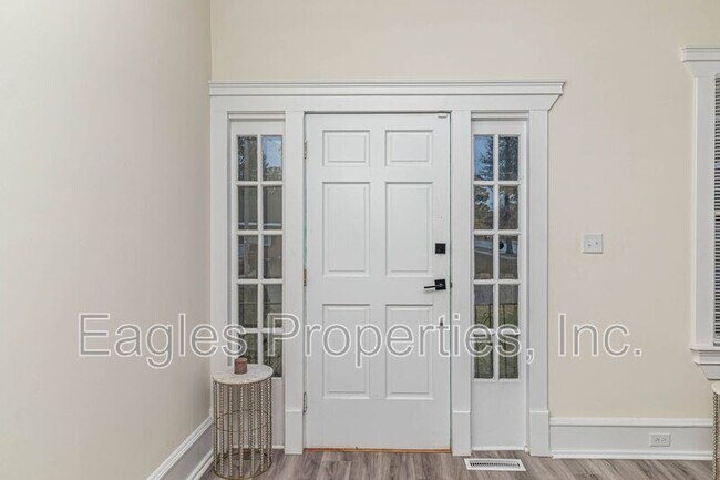 Foto del edificio - 512 N Pineview Ave