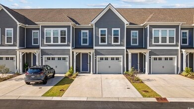 Building Photo - 5130 Double Eagle Wy