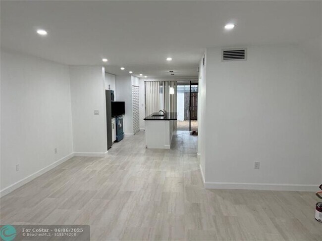 Building Photo - 13370 SW 91st Terrace