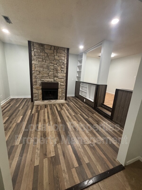 Foto del edificio - 1341 Westbrooke