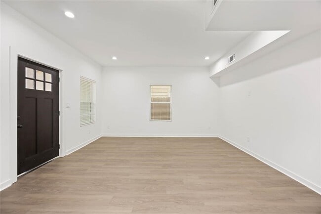 Foto del edificio - 416 N Carolina St