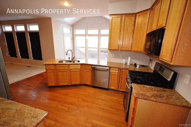 Building Photo - 7 Woodbent Dr