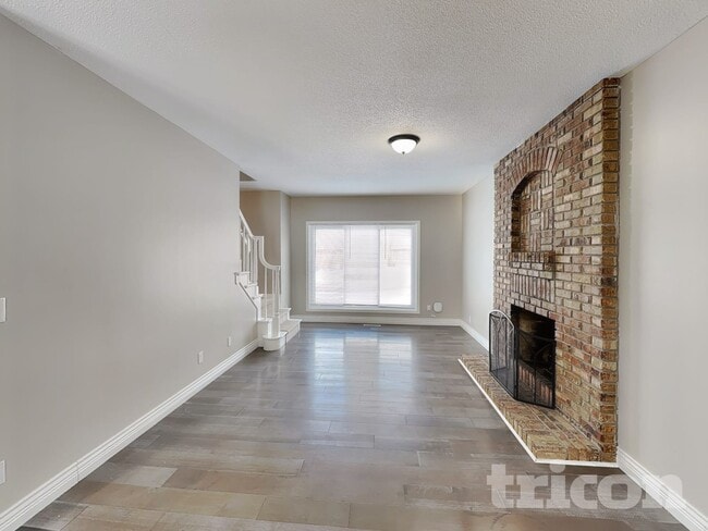 Foto del edificio - 11893 Dunhill Rd