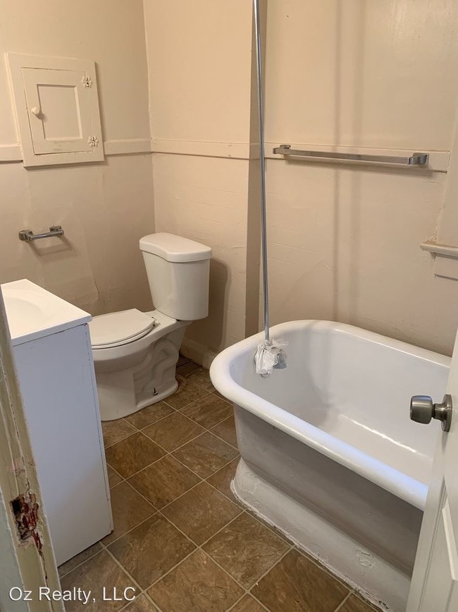 Building Photo - 3 br, 1 bath House - 4335 Belmar Ave