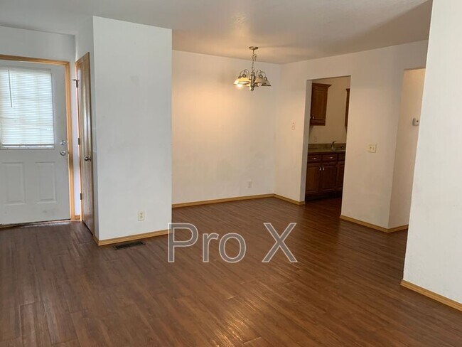 Foto del edificio - 4545 E Zora St