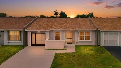 Building Photo - 5540 Lakewood Cir S