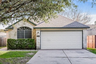 Building Photo - 809 Bushmills Ct