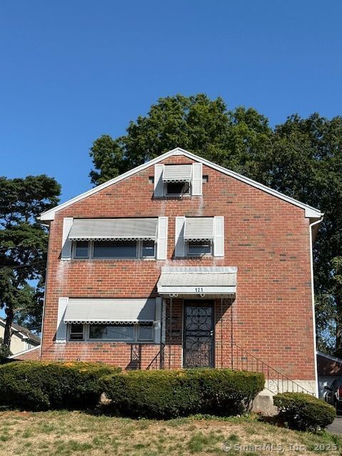 Foto del edificio - 121 Pinehurst Ave