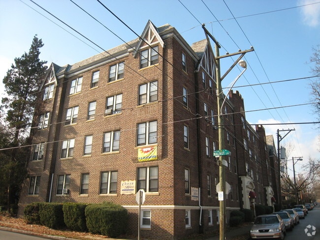 Building Photo - Oliver Hall Apartments