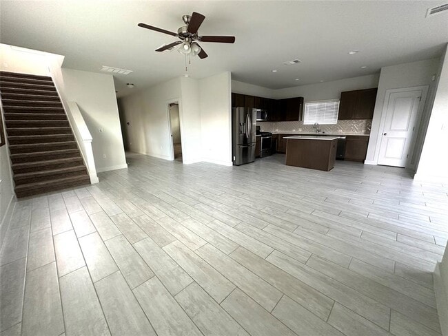 Building Photo - 10309 Forest Grove Dr