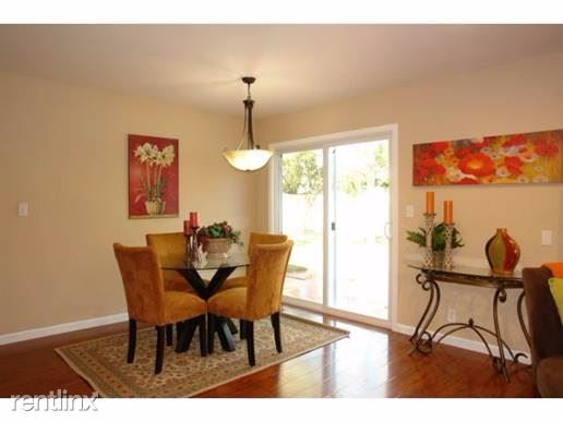 Foto del edificio - 1055 Wallace Dr