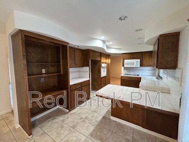 Foto del edificio - 3355 San Fernando Ct