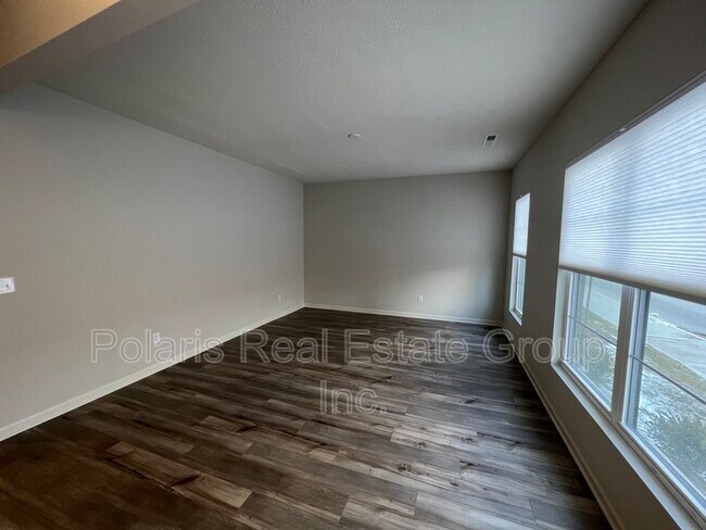 Building Photo - 9737 District N Dr