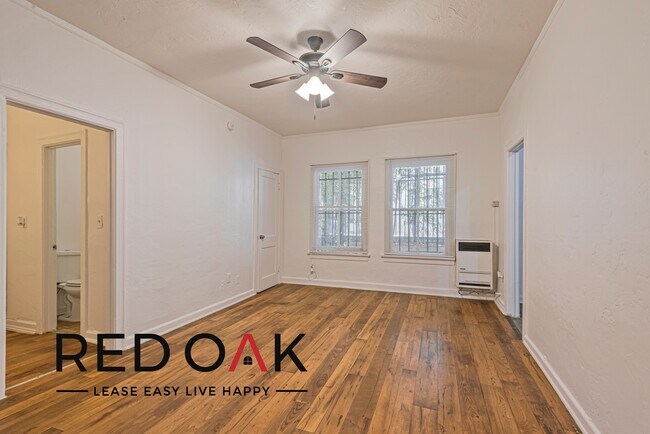 Foto del edificio - ~$200 OFF Each Month~ Charming Studio Walk...