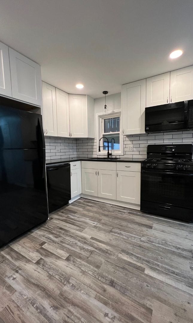 Building Photo - 3359 S Indiana Ave