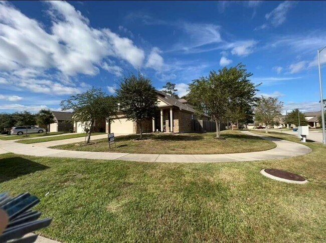 Building Photo - 13543 Smith Lake Ln
