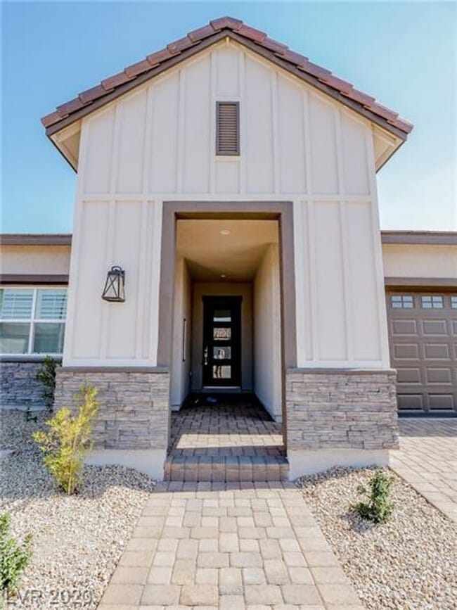 Building Photo - BEAUTIFUL 4BEDROOM HOME IN CADENCE