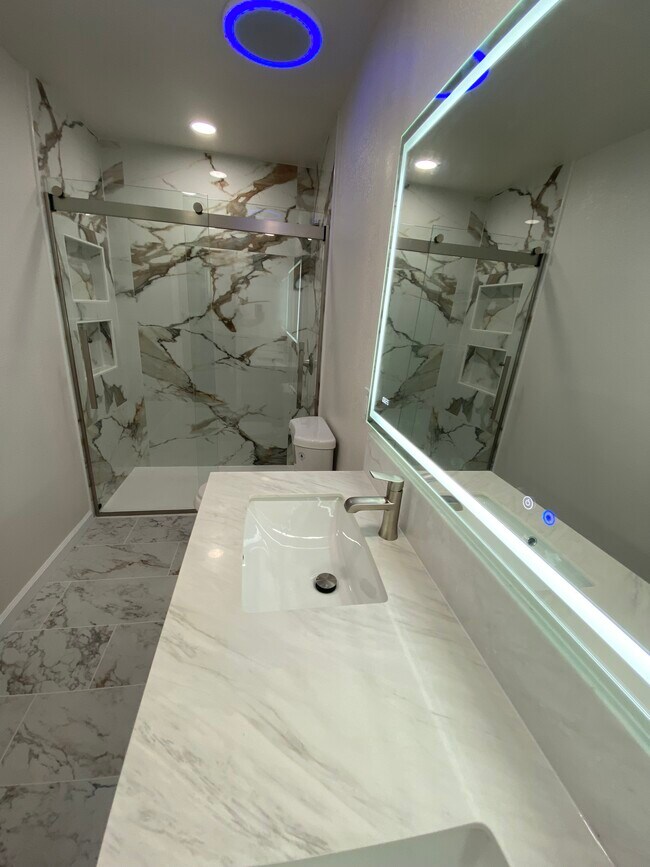 Foto del edificio - 6409 Pine Meadow Cir