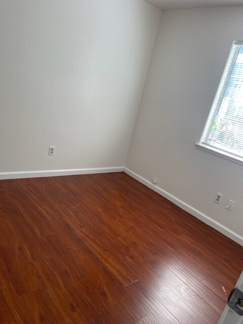 Building Photo - 4030 Black Tail Dr