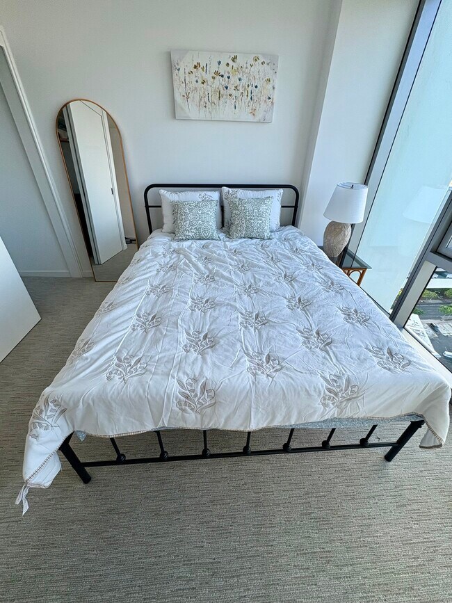 Bedroom - 1515 Liona St