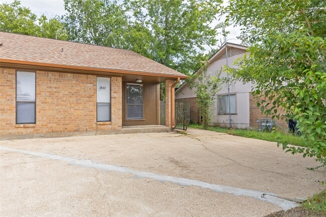 Building Photo - 1412 Gramma Ct