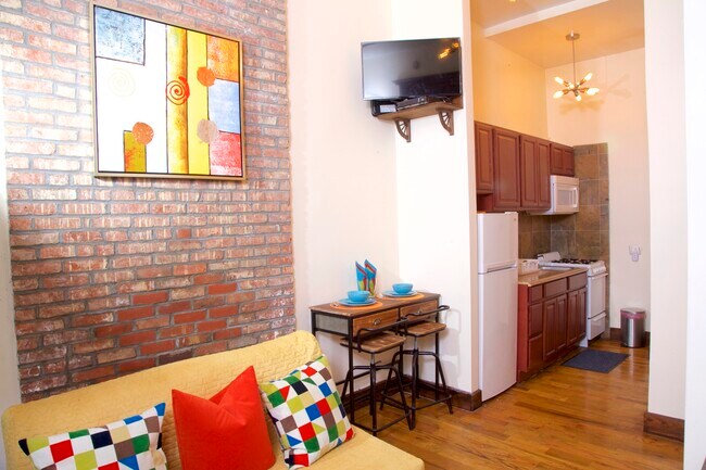 Foto del edificio - 67 W 119th St