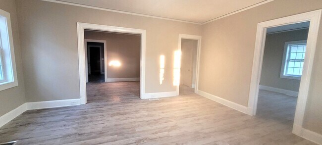 Building Photo - 514 N Hamilton St