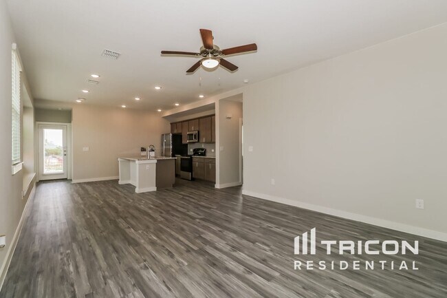 Foto del edificio - 557 Raglands Rd