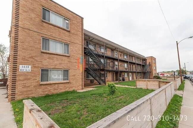 Foto del edificio - 1420 W 71st Pl