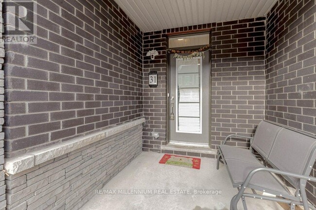 Building Photo - 8273-8273 Tulip Tree Dr