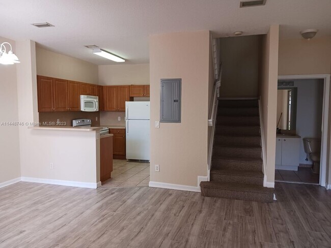 Building Photo - 1303 N Santa Catalina Cir