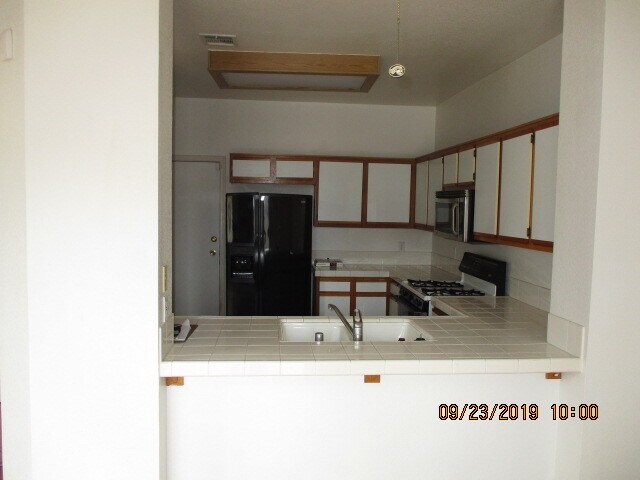 Building Photo - 516 Brightwater St