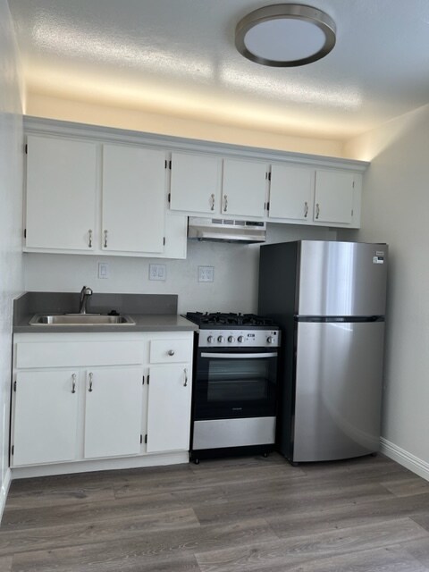 Building Photo - Corinth Apartments