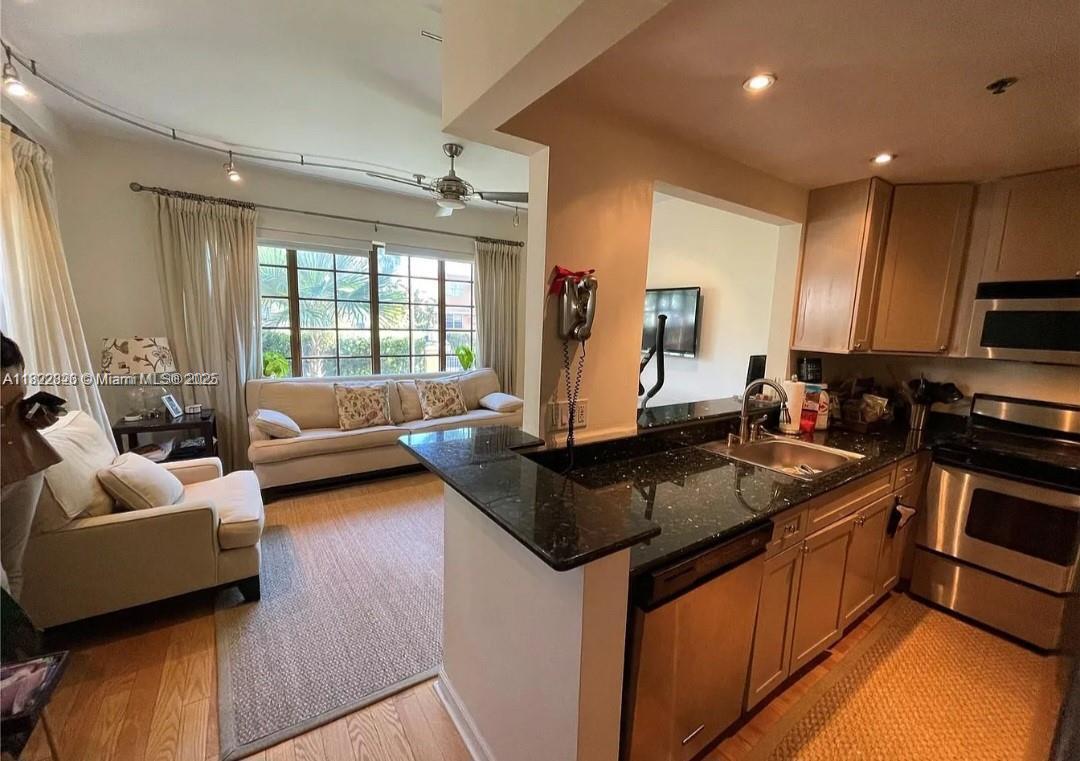 Photo - 1614 Pennsylvania Ave (Miami Beach, FL)