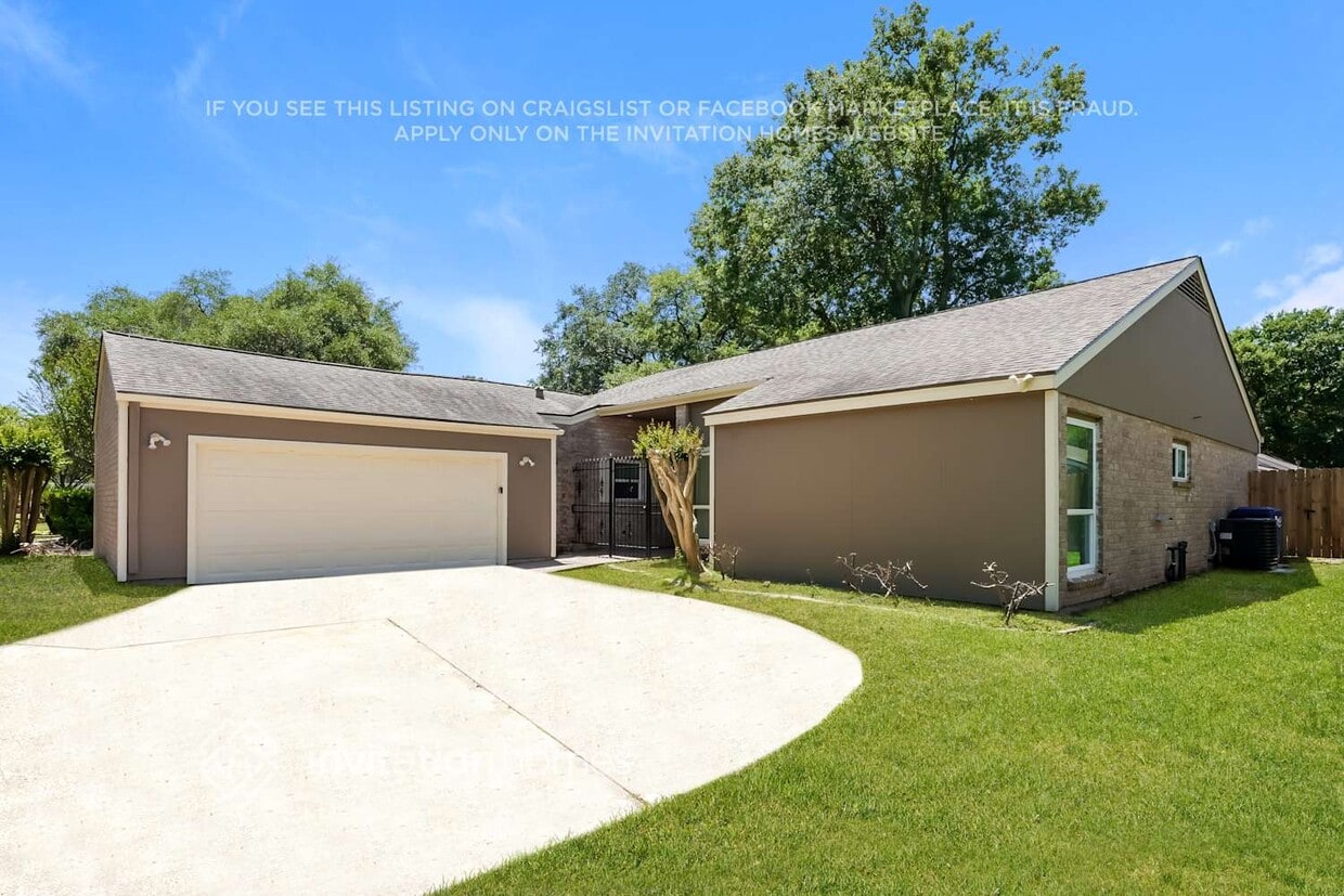 Primary Photo - 4515 Hidden Springs Dr