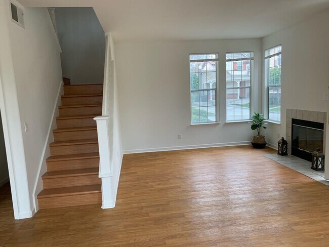 Building Photo - 2909 Rubino Cir