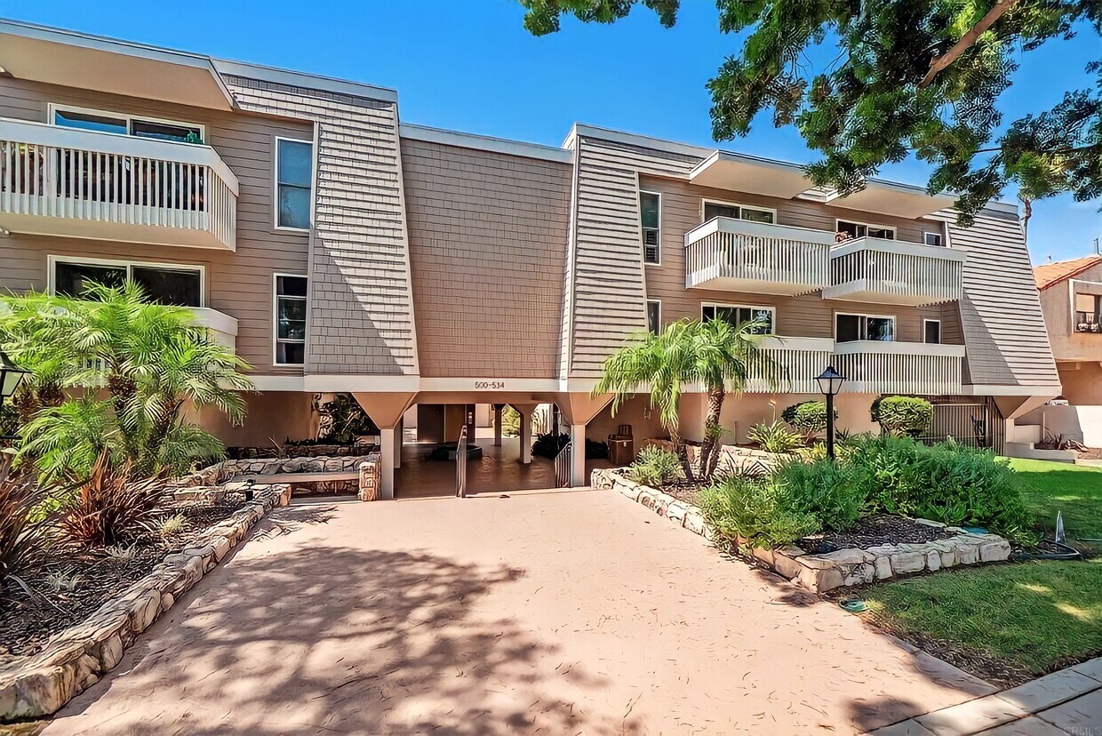 Foto principal - 530 E Ave