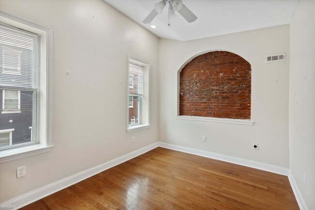 Building Photo - 6 br, 2 bath House - 1623 FONTAIN ST Unit 1